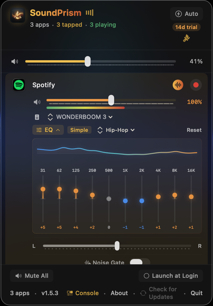 Popover SoundPrism avec EQ 10 bandes déplié, preset Hip-Hop appliqué à Spotify